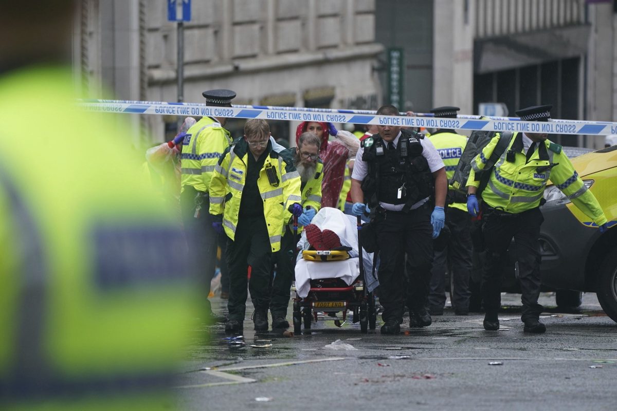 Gyalogosokat gázolt el egy autós Liverpoolban Szoboszlaiék parádéján, videó is készült a megrázó jelenetről