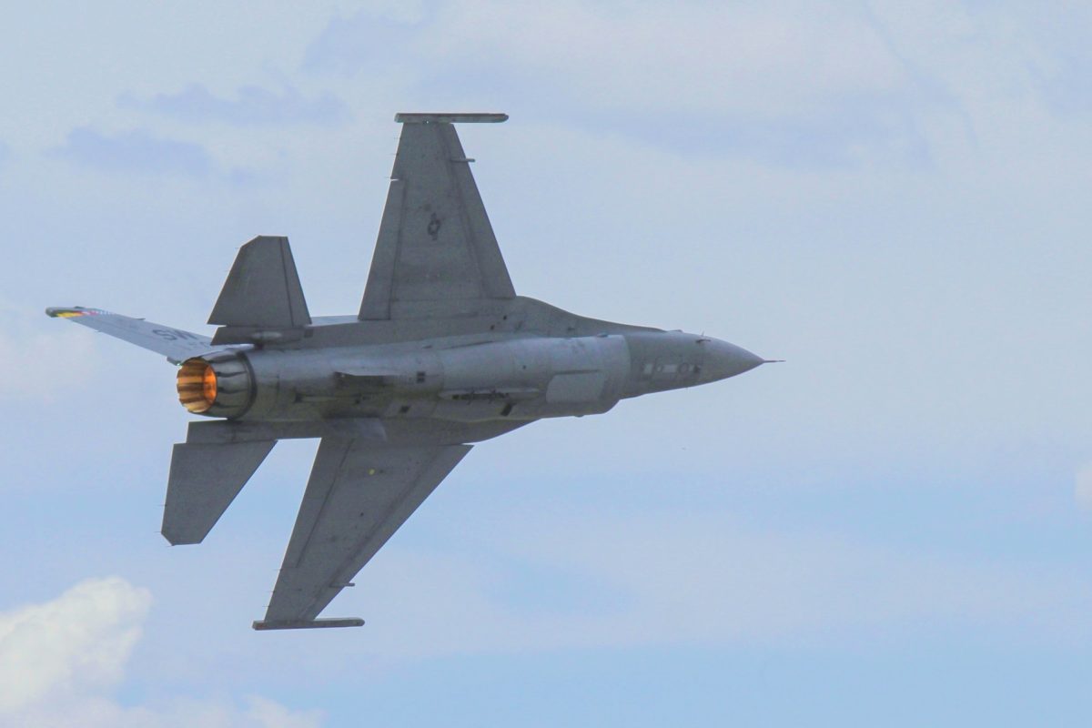 Az USA kiszállt az ukrajnai béketeremtésből, mégis segítő kezet nyújt