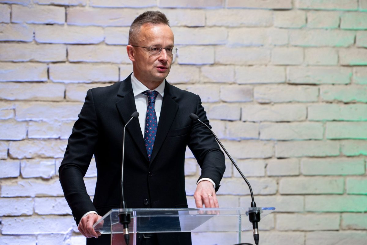 Szijjártó Péter: a magyar űrhajósprogram a nemzeti egység szimbóluma lehet