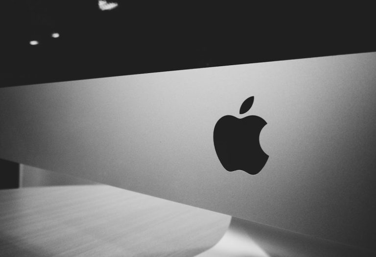 Veszélyben az Apple-felhasználók: hackerek célkeresztjében az AirPlay