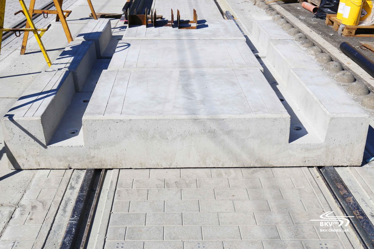 Gyorsabb és csendesebb villamosokat ígér a BKV