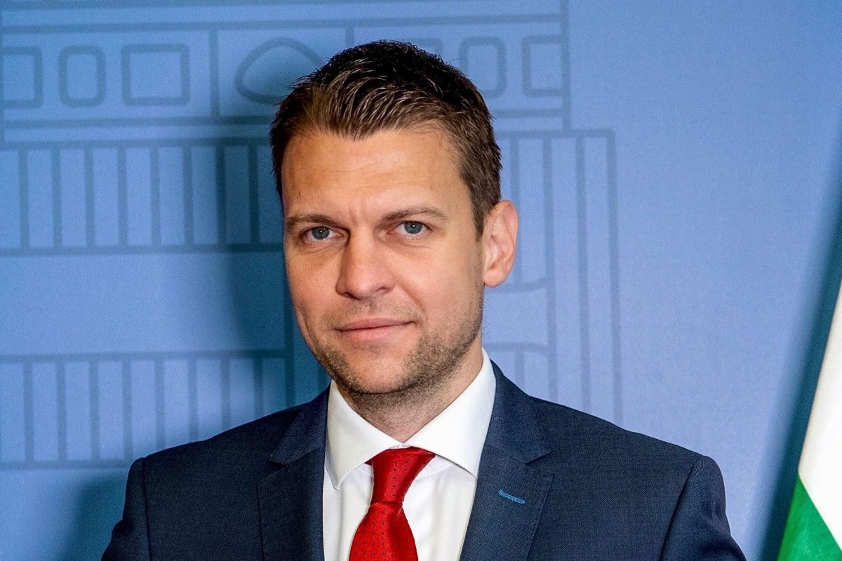 Menczer Tamás: Magyarország elutasítja Ukrajna EU-csatlakozását