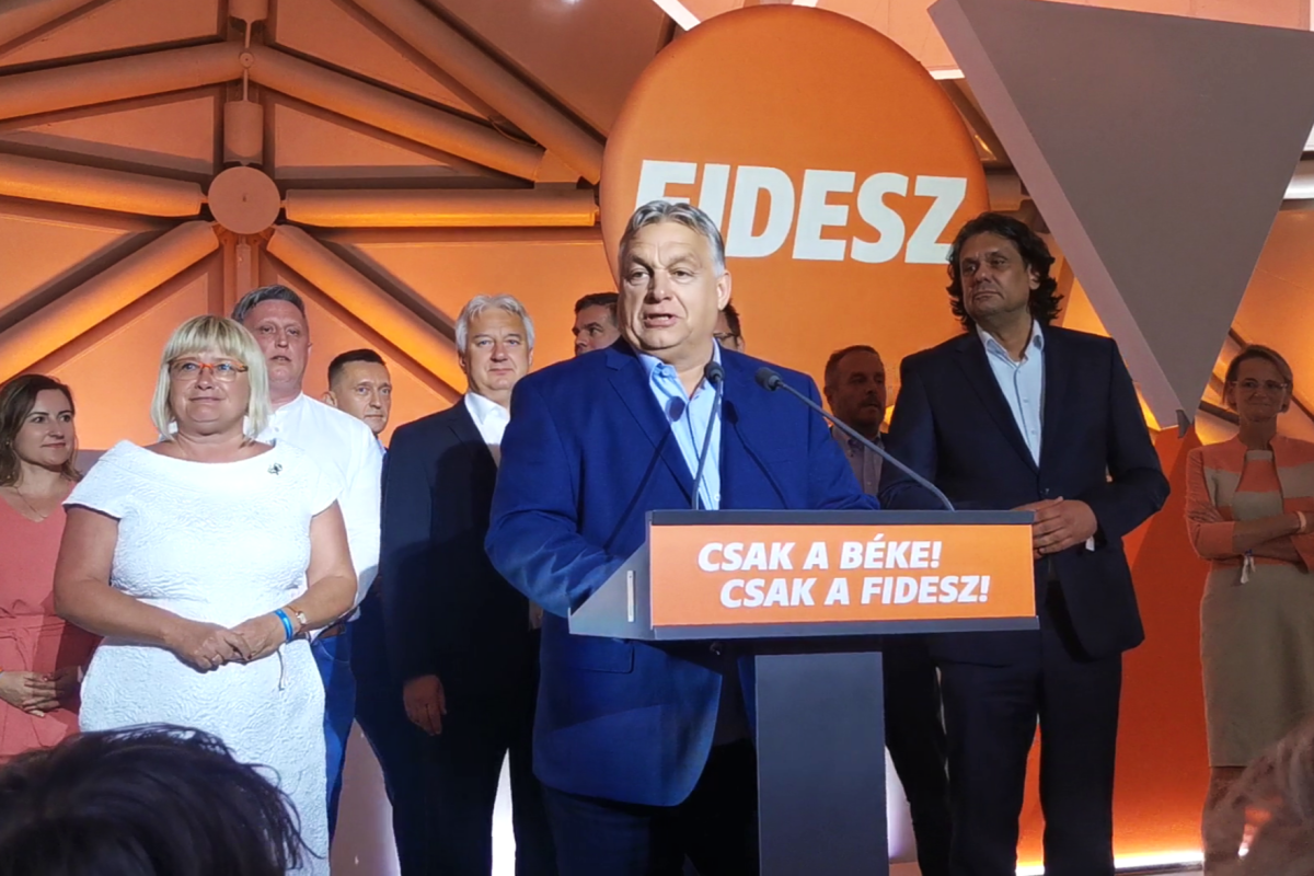 Nézőpont: továbbra is vezet a Fidesz