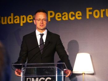 Szijjártó: elfogadhatatlan az orosz gáztilalom erőltetése a jelenlegi válságban