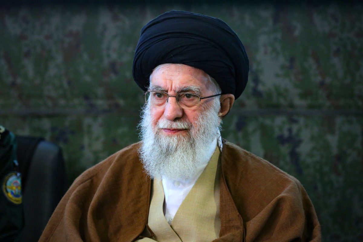 Ali Hamenei: Irán arcul csapta Amerikát és térdre kényszerítette Izraelt