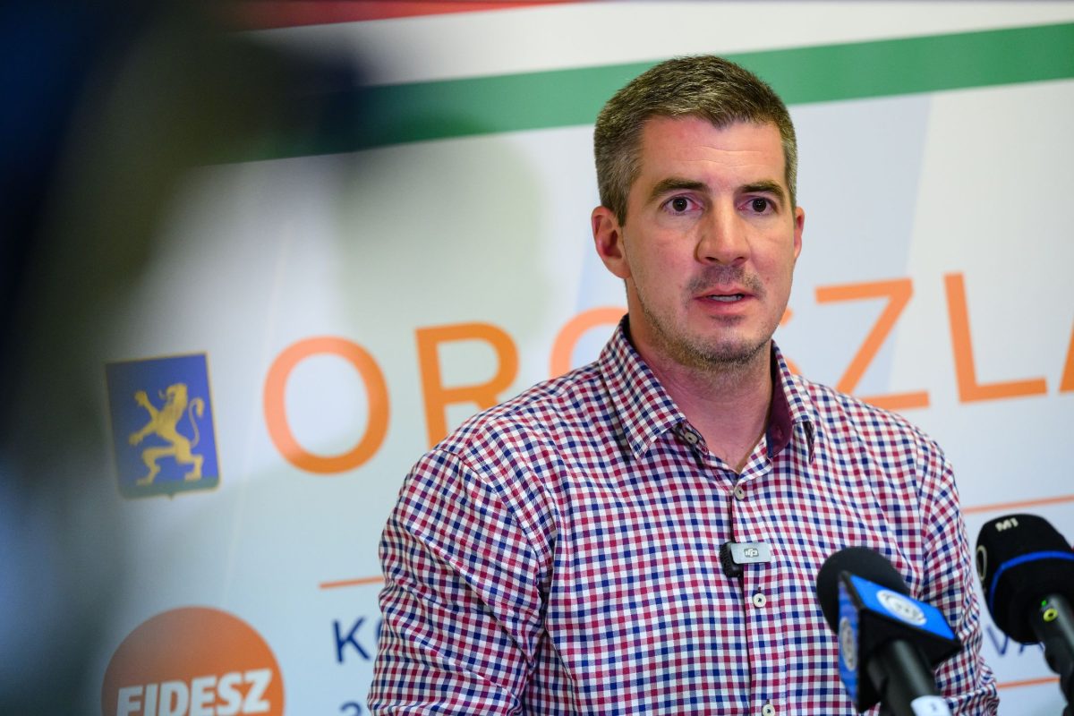 Őszre halasztják a vitatott átláthatósági törvény elfogadását