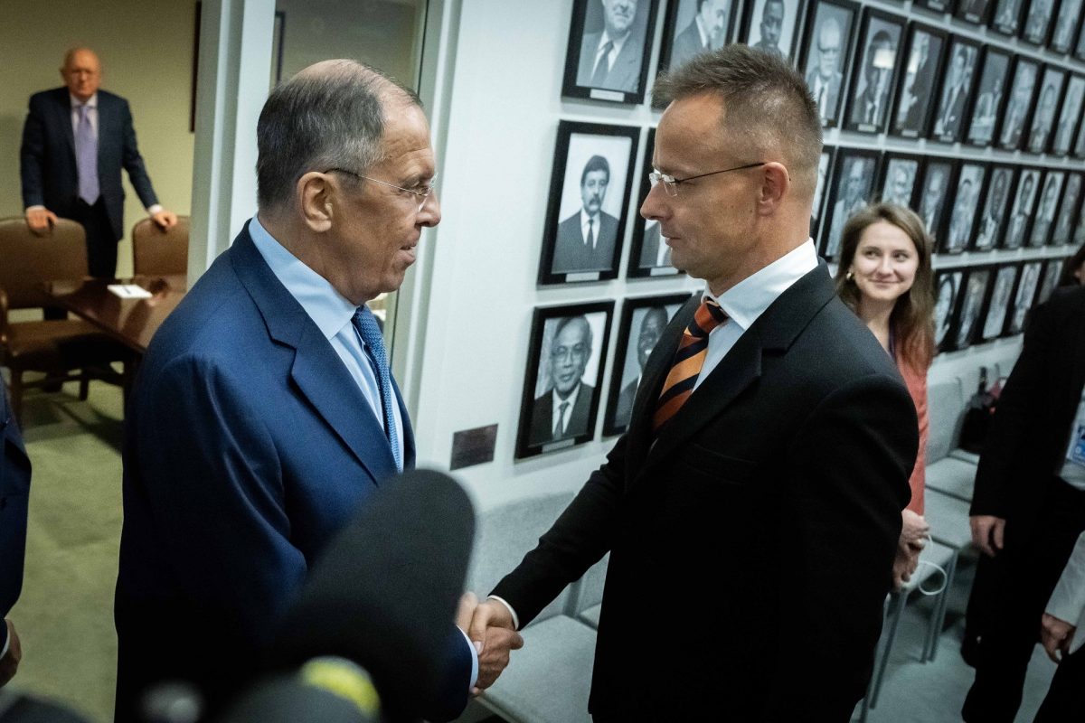 Szijjártó Péter már az orosz külügyminiszterrel egyeztetett a súlyos helyzet miatt