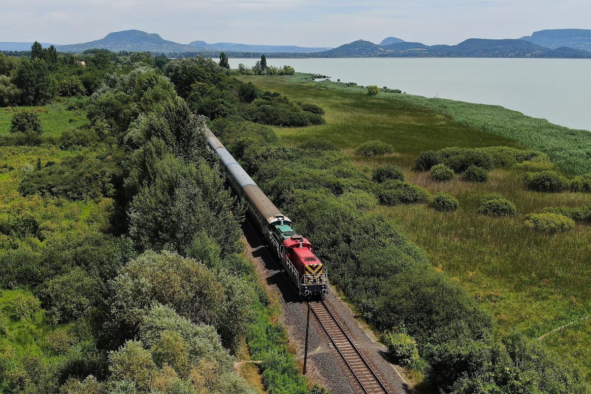 Ismét üzent a MÁV: így adjuk vissza a balatoni vasútvonal mai károsultjainak a jegyárat