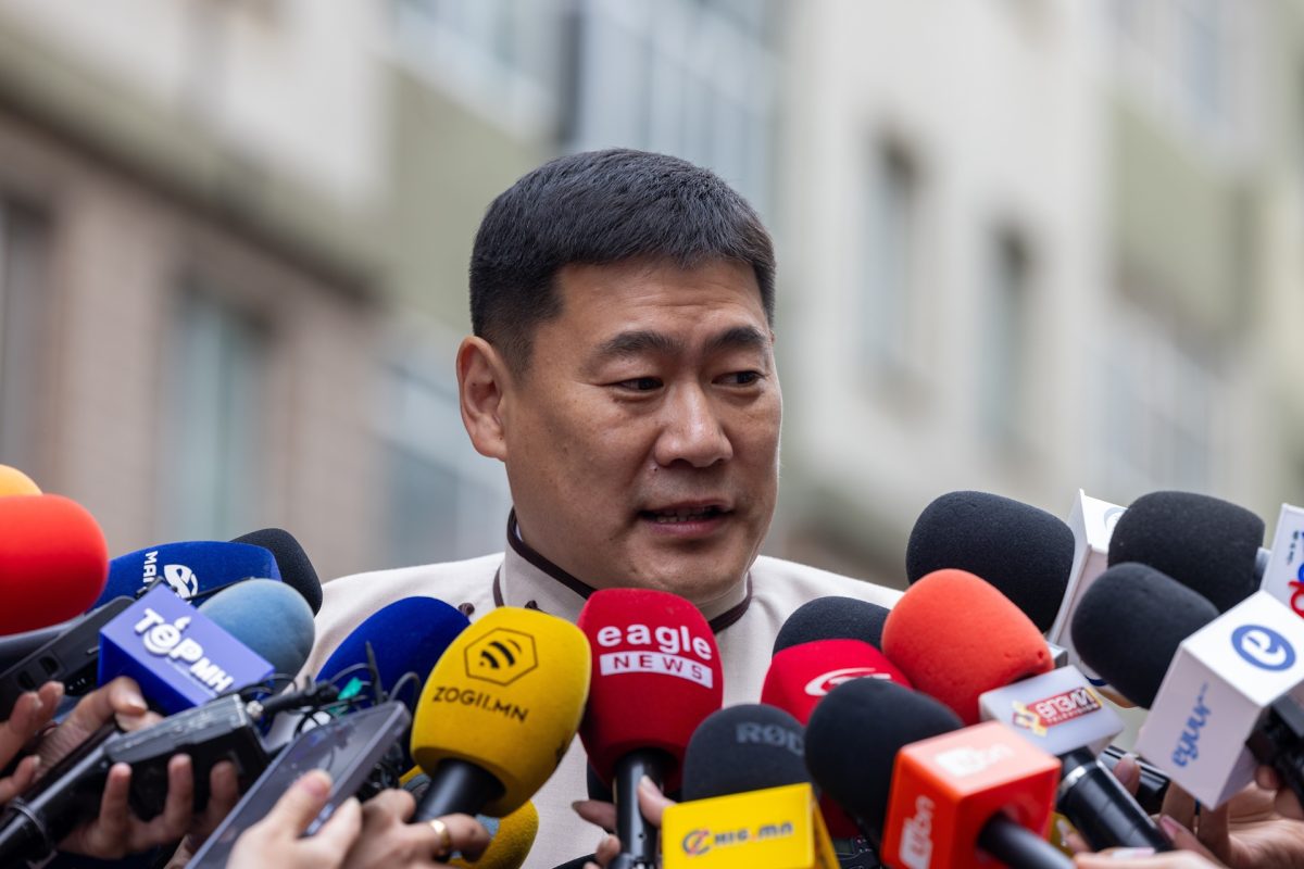 Fia fényűző életmódja miatt lemondásra kényszerült egy ismert kormányfő