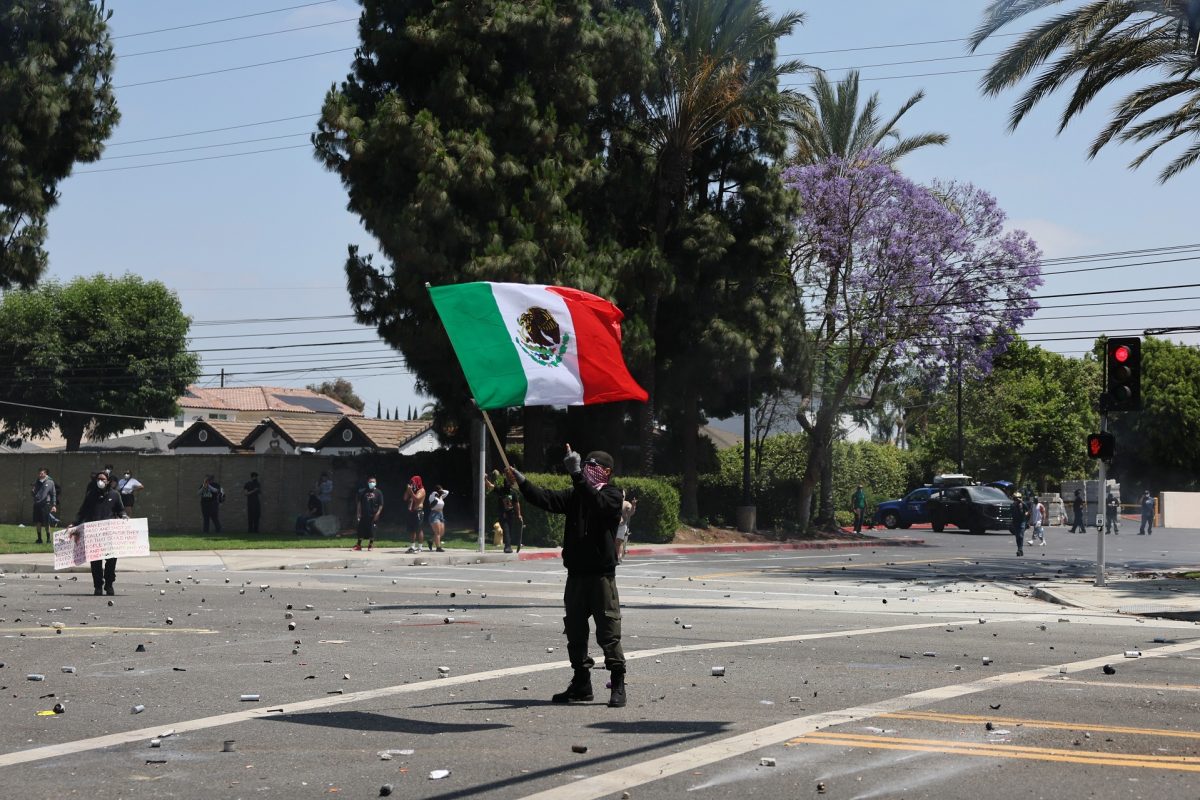 Trump a rendkívül súlyos helyzet miatt további 2000 nemzeti gárdista katonát küld a helyszínre