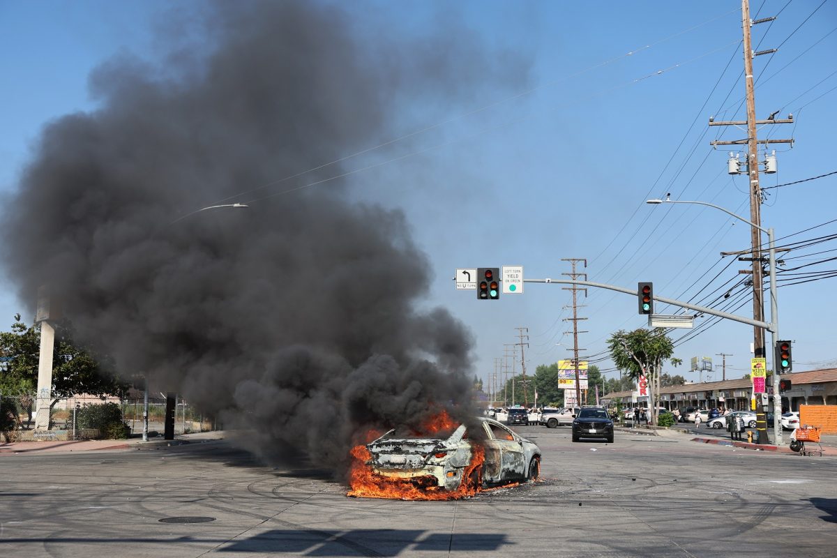 Támadások Los Angelesben: az FBI 17,7 milliós nyomravezetői díjat kínál