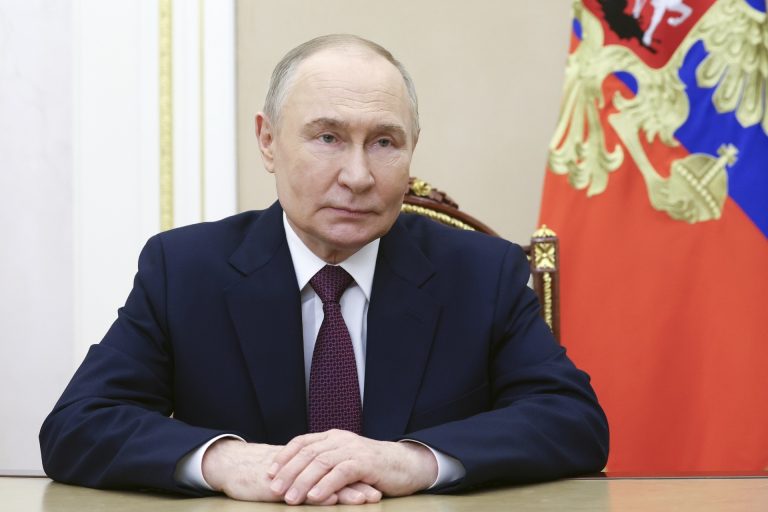 Súlyos a helyzet: a britek már egy esetleges háborúra készülnek, figyelik az oroszokat