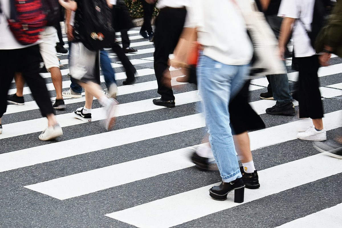 Új KRESZ: ilyen szabályok vonatkoznának a gyalogosokra