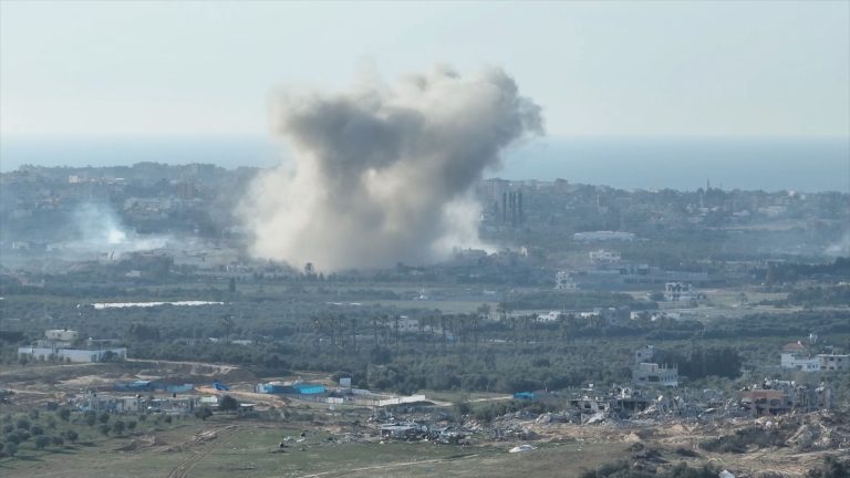 Izraeli vadászgépek mértek csapást Észak-Iránra Trump és Netanjahu telefonbeszélgetése után