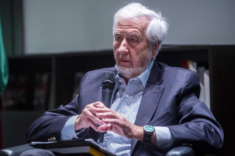 Megszólalt Jeszenszky Géza megmentője