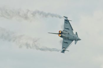 Ukrajna bajban: Franciaország és Olaszország kiszáll a NATO-USA fegyverszállítási tervéből