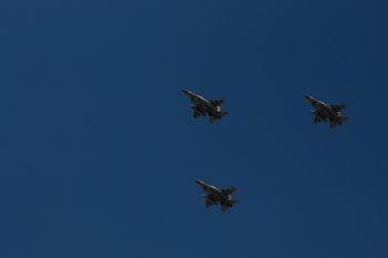 Hatalmas légicsapást mért Izrael Iránra, egyre több részlet derül ki