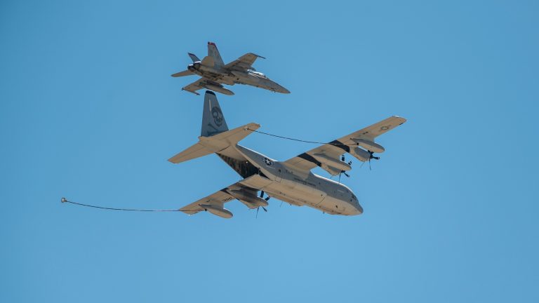 Beindult a dominó, az USA hadserege már mozgolódik a Közel-Keleten, Putyin is vonalban van