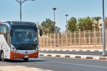 Tizenkilencen vesztették életüket egy közúti balesetben, a legtöbb áldozat fiatalkorú munkás