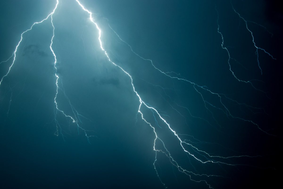 12 gyerek került kórházba egy hatalmas villámcsapás miatt