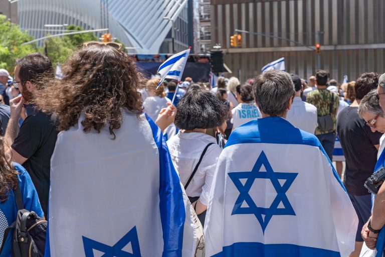 Irán azt követeli, nyilvánítsák agresszornak az USA-t és Izraelt