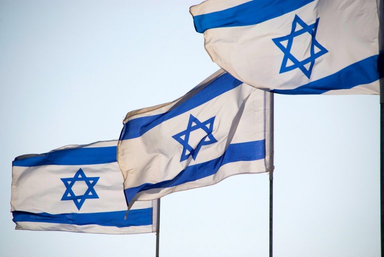 Drámaian fokozódik a helyzet, Izrael megtámadta az USA által bombázott nukleáris létesítményt