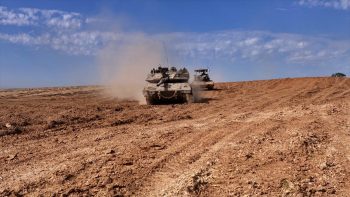 Újra fokozódik a feszültség Irán és Izrael között, drónokat lőttek ki