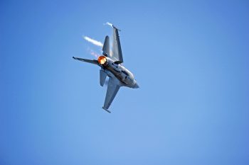 Rendkívüli a helyzet a Közel-Keleten, Trump már katonai csapást fontolgat Irán ellen