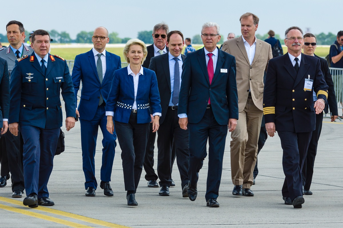 Ursula von der Leyen szerint valós veszély, hogy az oroszok leronthatják Európát