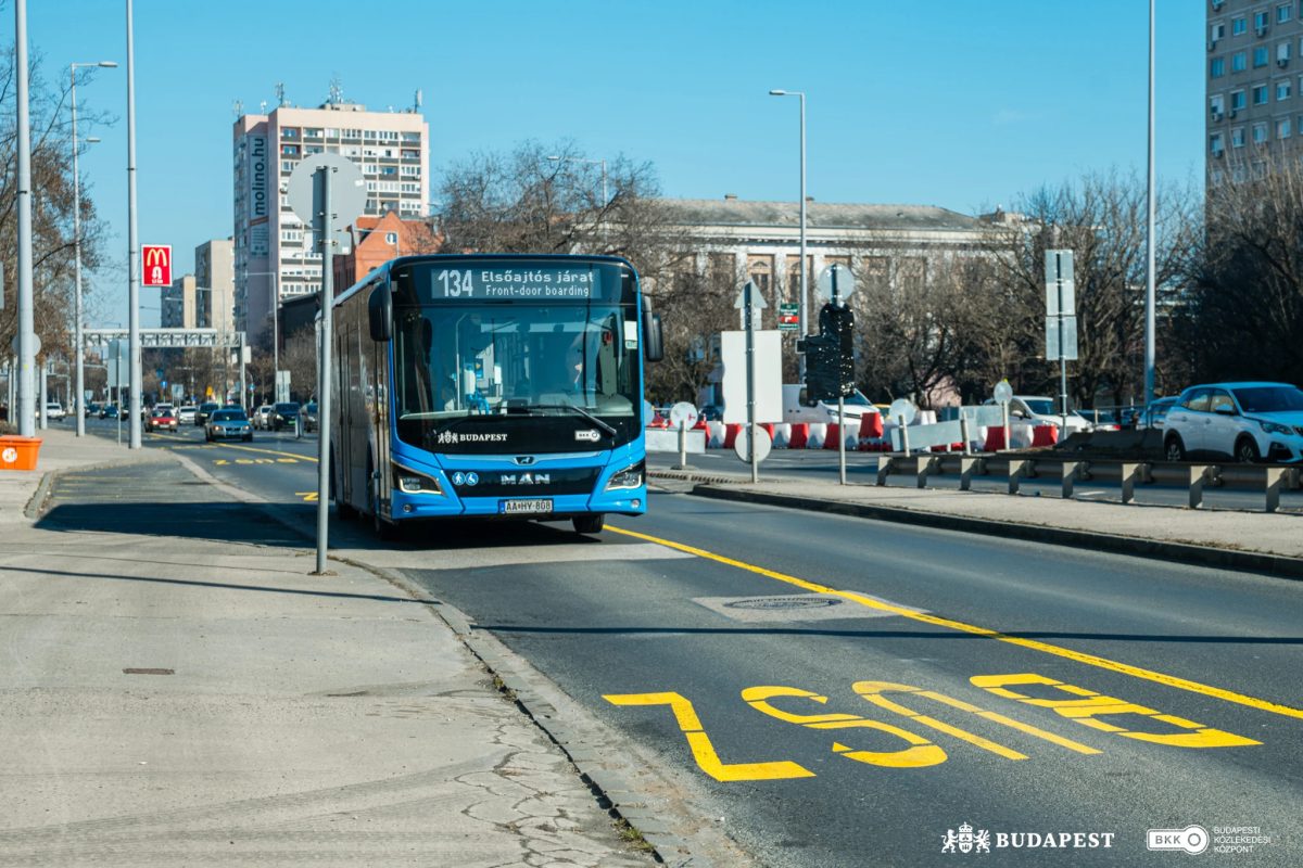 Hétfőtől folytatódik a Mozaik utcai felüljáró felújítása a Szentendrei úton