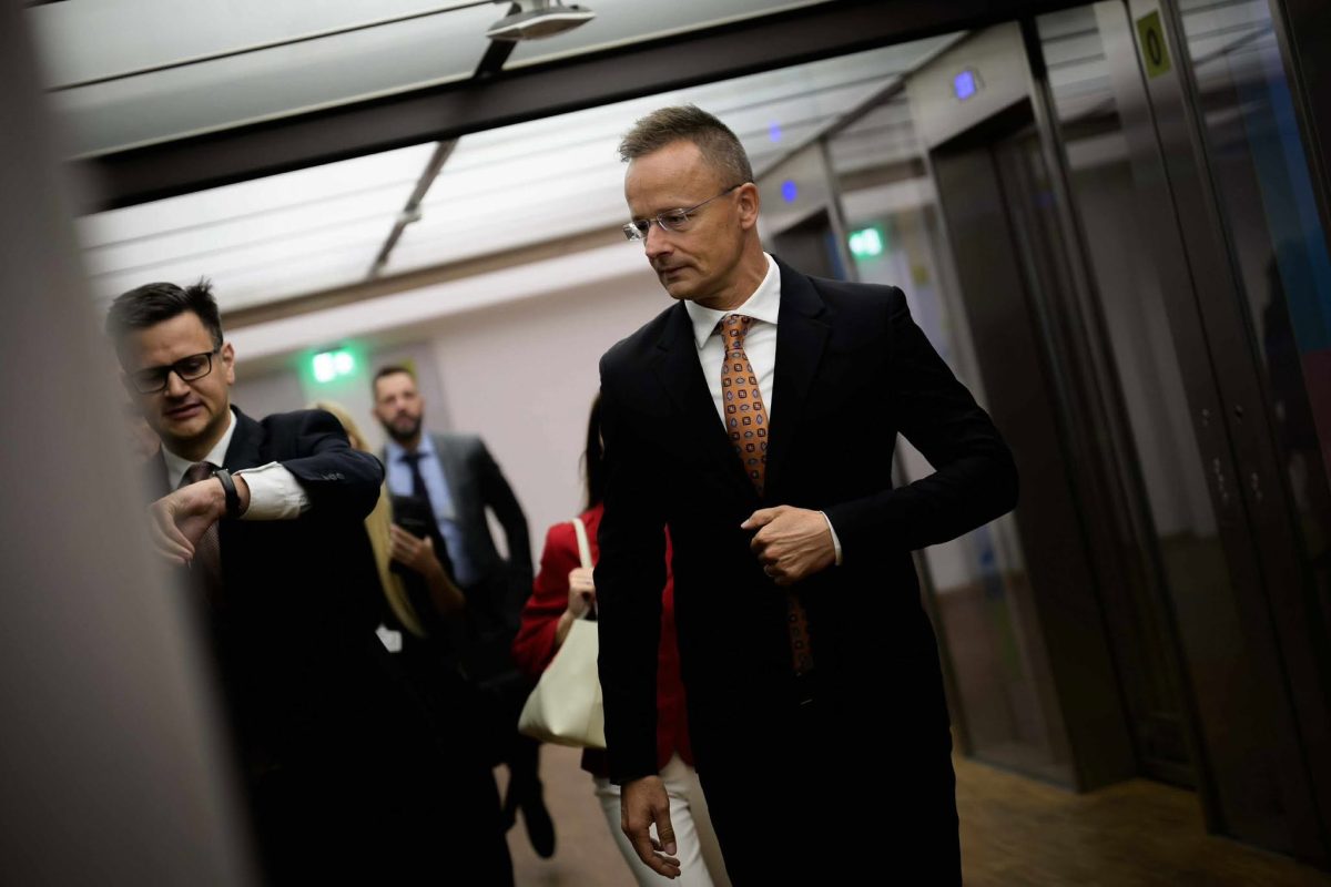 Szijjártó Péter: három ukrán tisztségviselőt tiltott ki Magyarország területéről a kormány