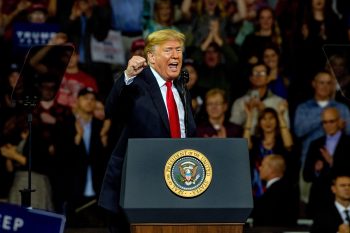 Trump nagy dobása: elfogadta a Szenátus az elnök gigantikus költségvetési csomagját