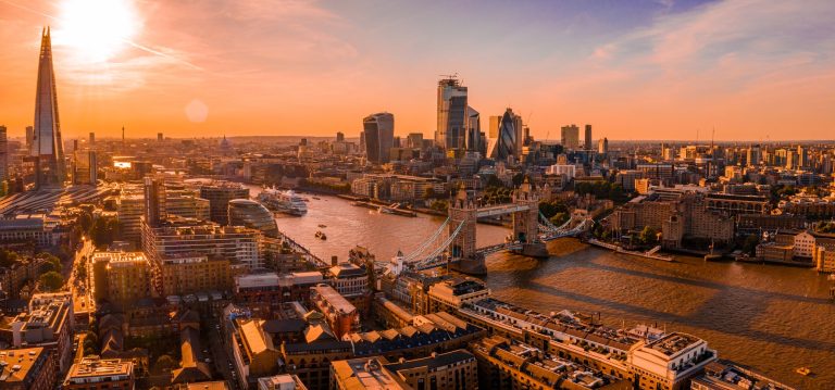 Csak Londonban már 263-an haltak meg a kegyetlen hőhullám miatt