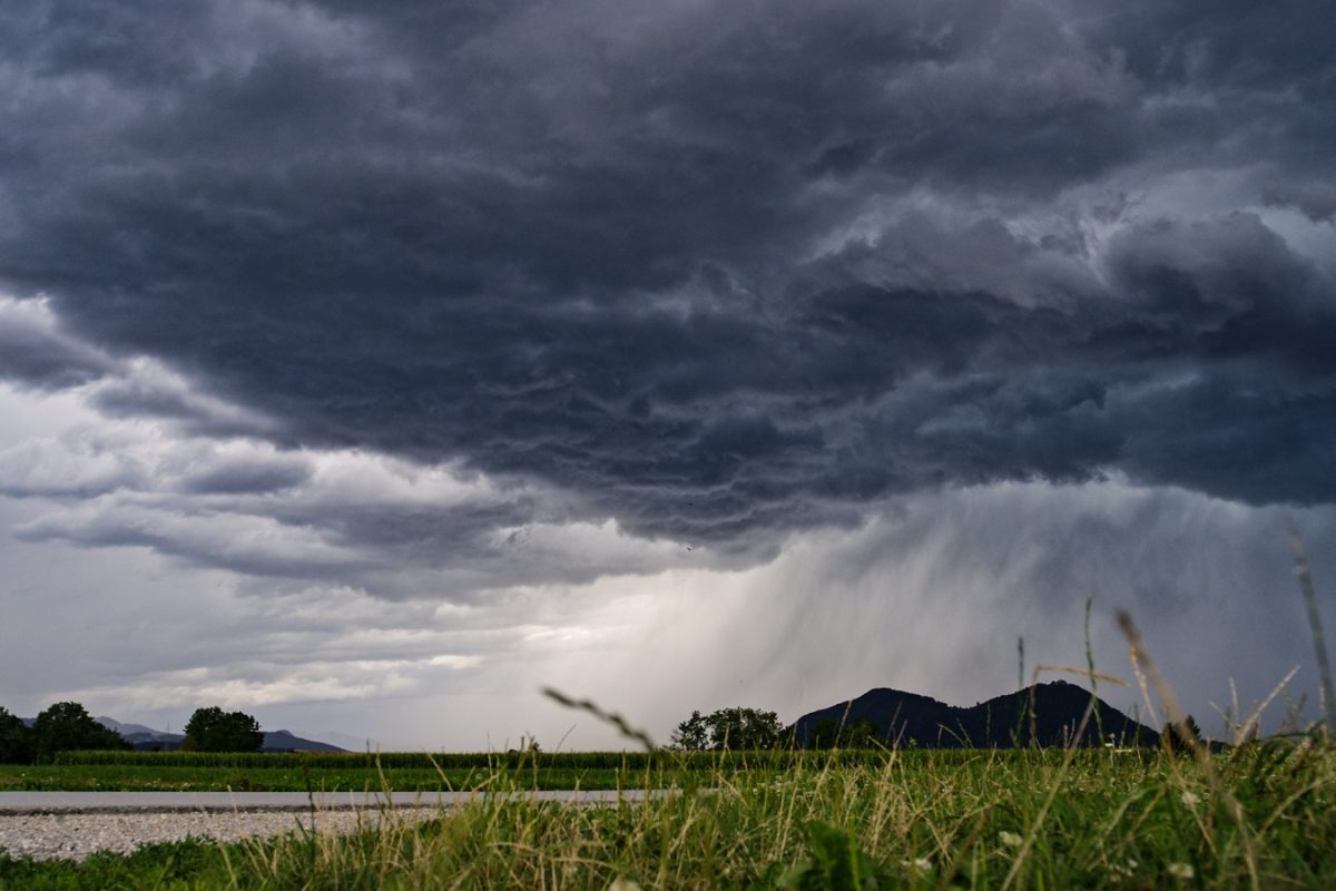 Barátságtalan verzióra vált a nyár, dühönghetnek a szabadságon lévők
