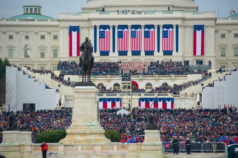 Az USA történetének egyik legnagyobb botránya van kibontakozóban, Trump zöld utat adott