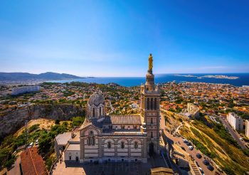 Óriási tűzvész pusztít Marseille-ben, katasztrofális kezd lenni a helyzet