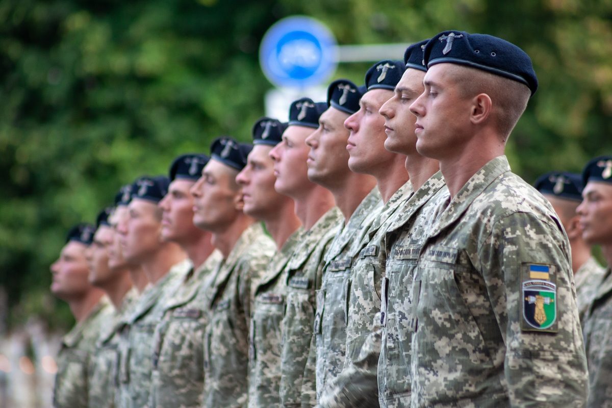 Zelenszkij újabb 90 nappal meghosszabbította a hadiállapotot és az általános mozgósítást Ukrajnában