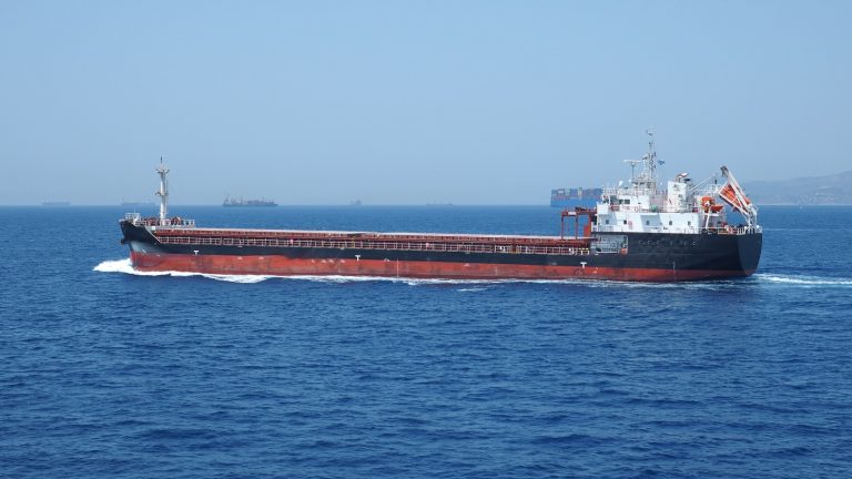 Trump 100%-os vámot vethet ki az orosz olajat vásárló országokra