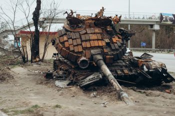 Oroszország teljesen elfoglalta Luhanszkot, miközben az USA ukrán fegyverszállításokat függesztett fel