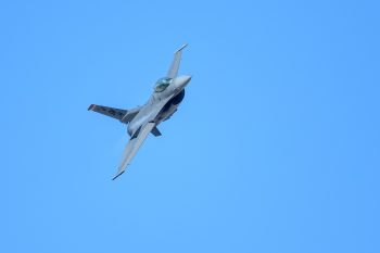 Trump kiadta a parancsot, az USA 10 milliárd dollár értékben szállít fegyvereket Ukrajnának