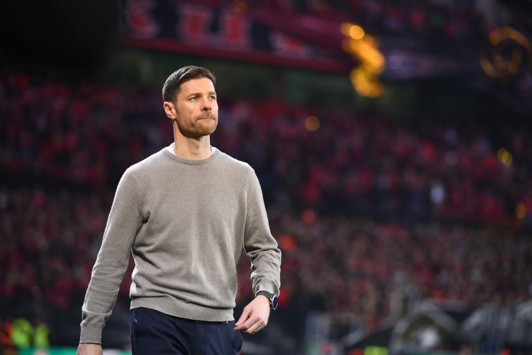 Váratlan név érkezhet a Real Madridhoz, meglepetést okozhat Xabi Alonso