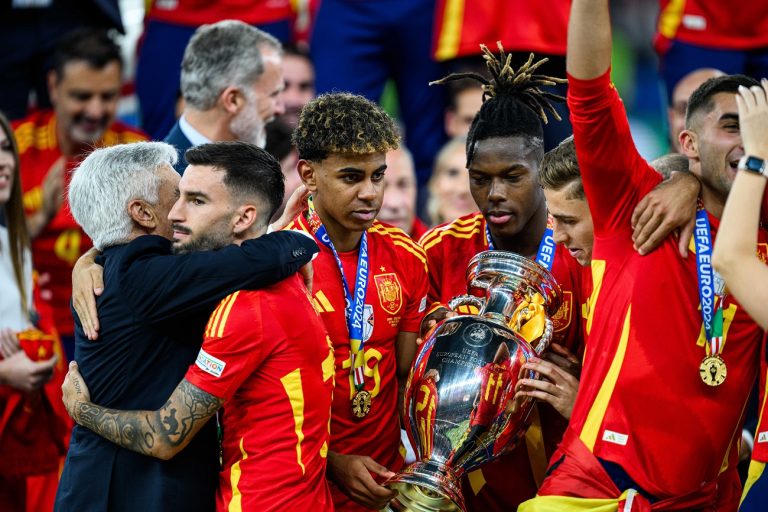 Százmillió eurós kivásárlási árral védik az egyik legnagyobb futballtehetséget