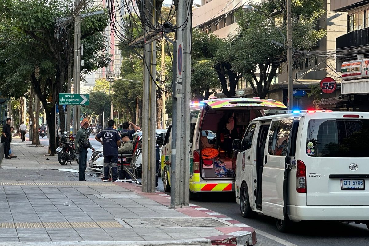 Vérengzés Bangkokban, legalább hat ember életét vesztette egy turistahelyszínen