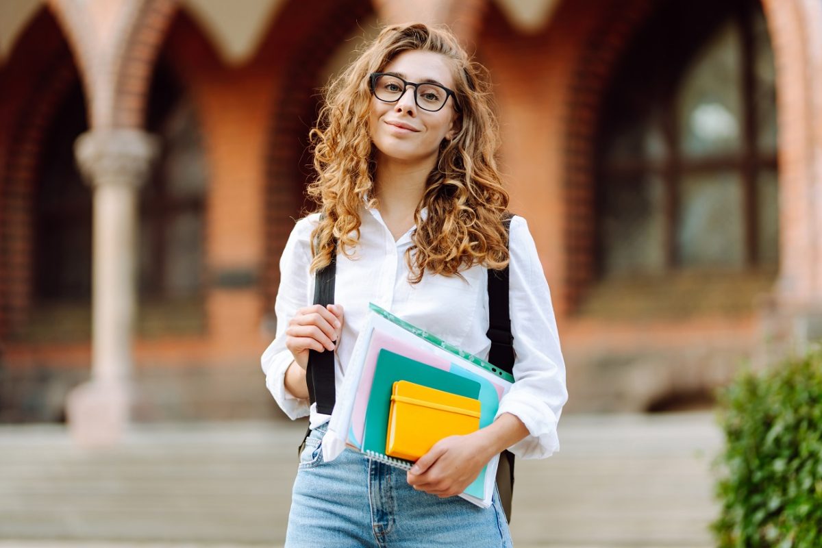 Havi 130 ezer forint támogatás a külföldről hazatelepülő diákok felzárkóztatására