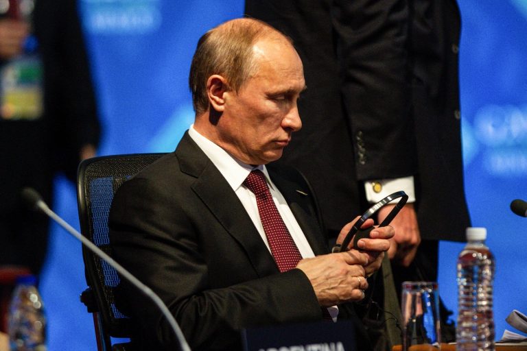 Putyin sokkal jobb munkát végzett, mint bármelyik német vezető – Tucker Carlson