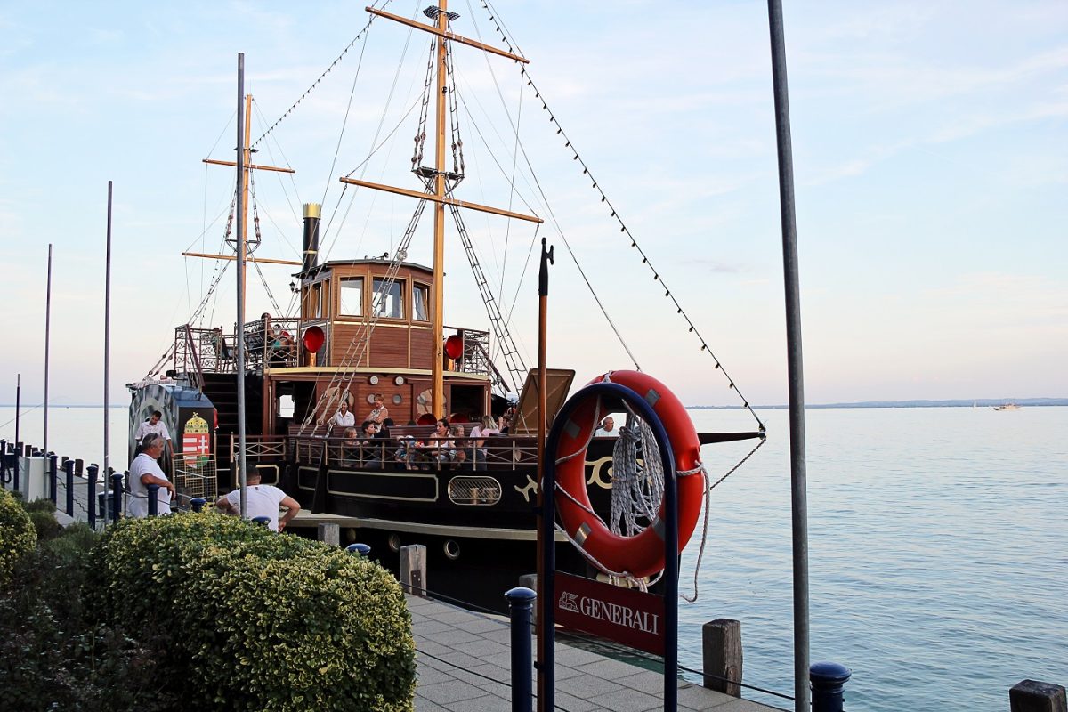 Bejelentette a kormány, mi a célja a Balatonnal