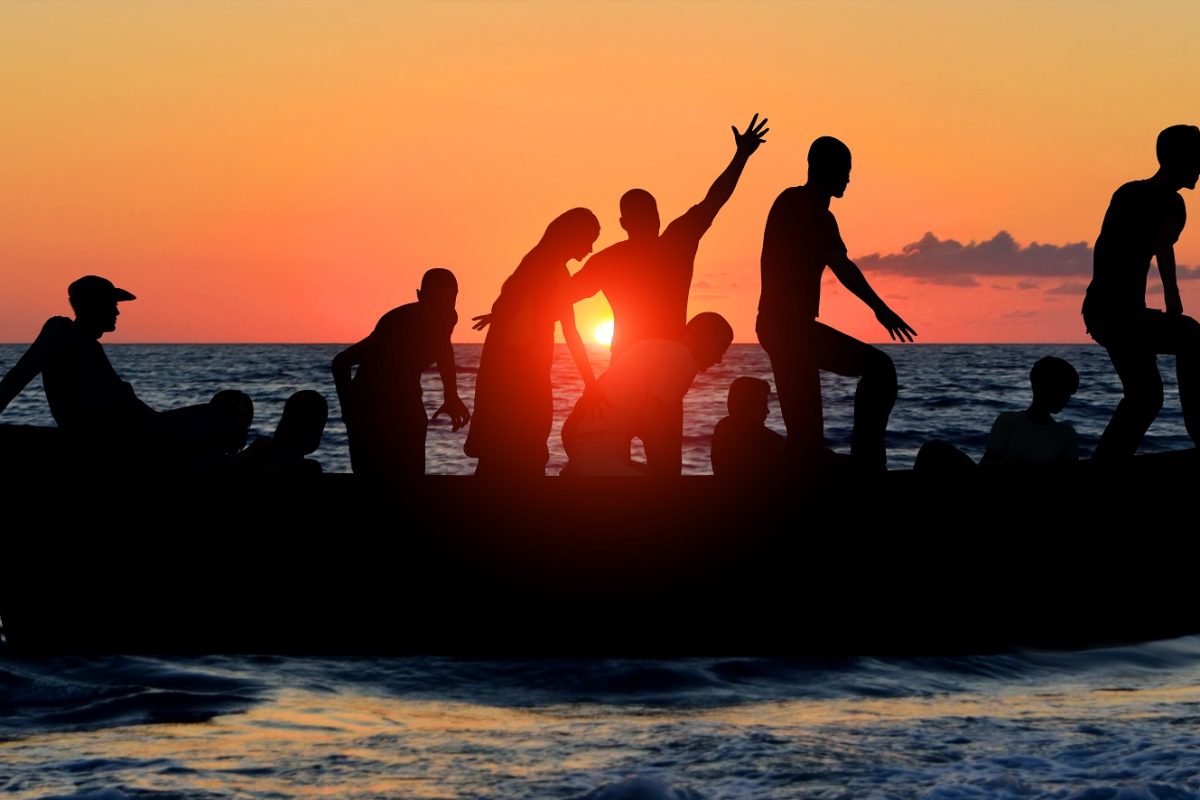 Ötvennégy menekült gyermek úszott át Marokkóból az Európai Unióba