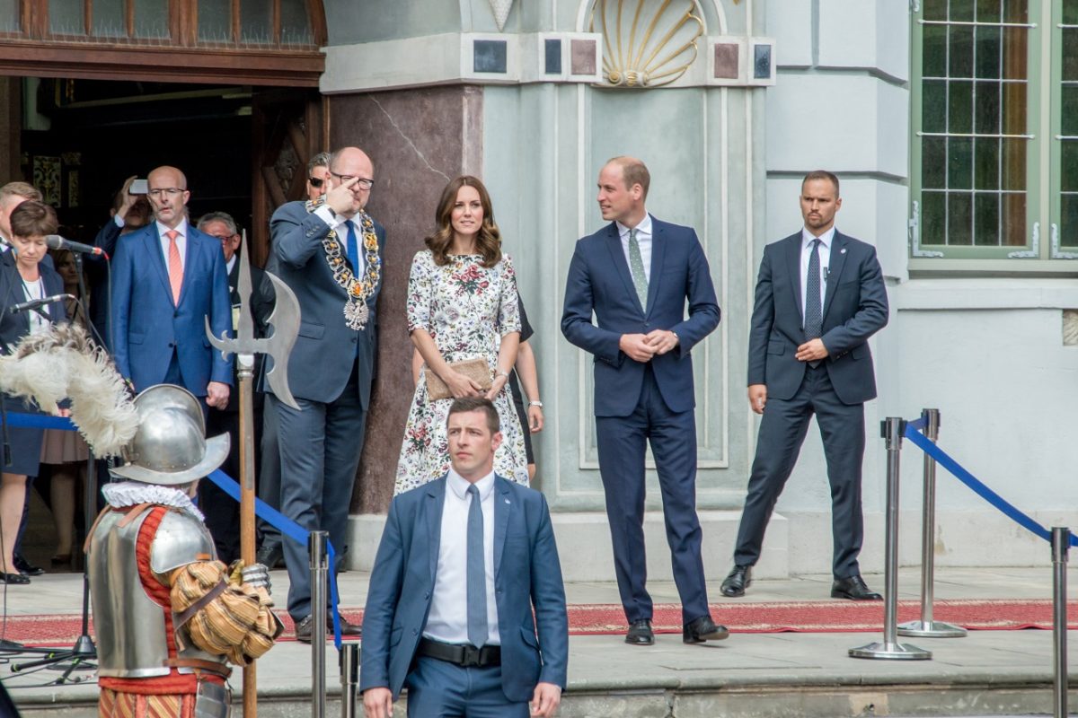 Holtan találtak rá Vilmos herceg és Harry herceg 20 éves unokatestvérére