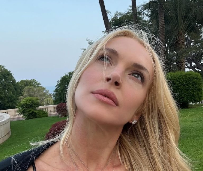 Lindsay Lohan nemcsak gyönyörű, rendkívül csinos is