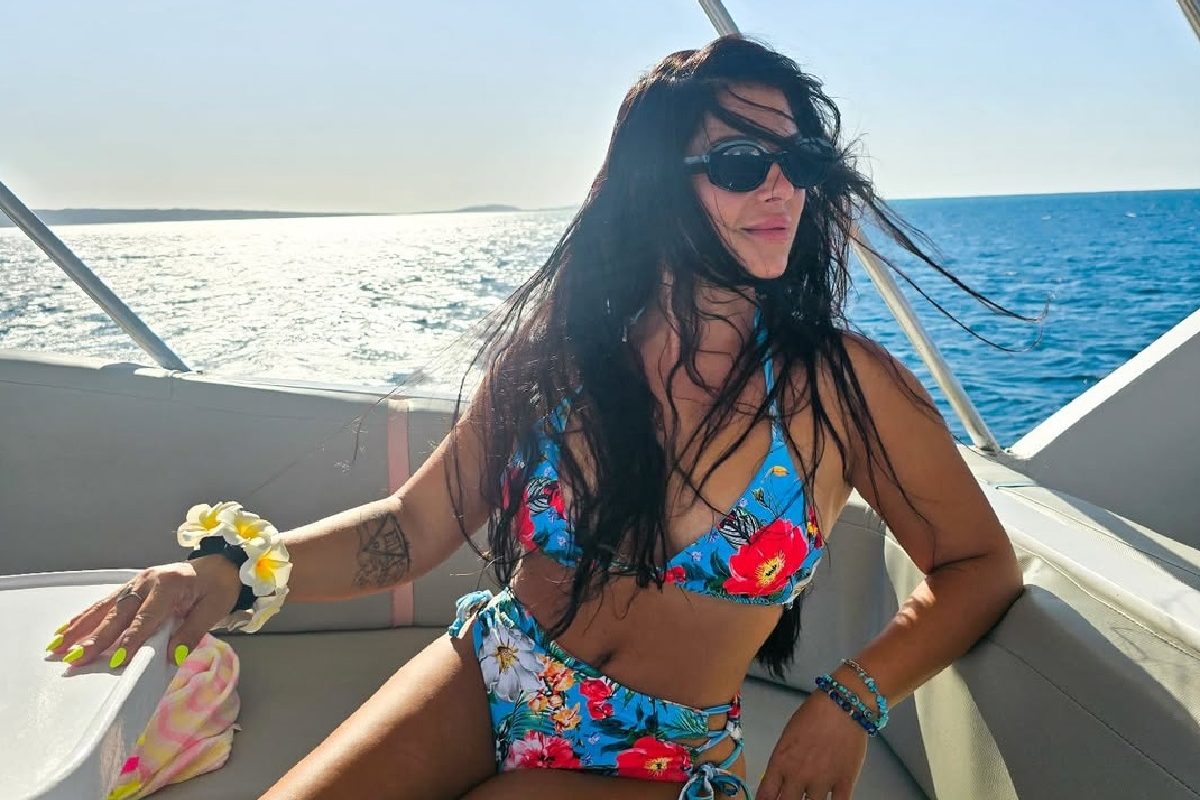 Horváth Gréta dekoltázserős szettje minden képzeletet felülír